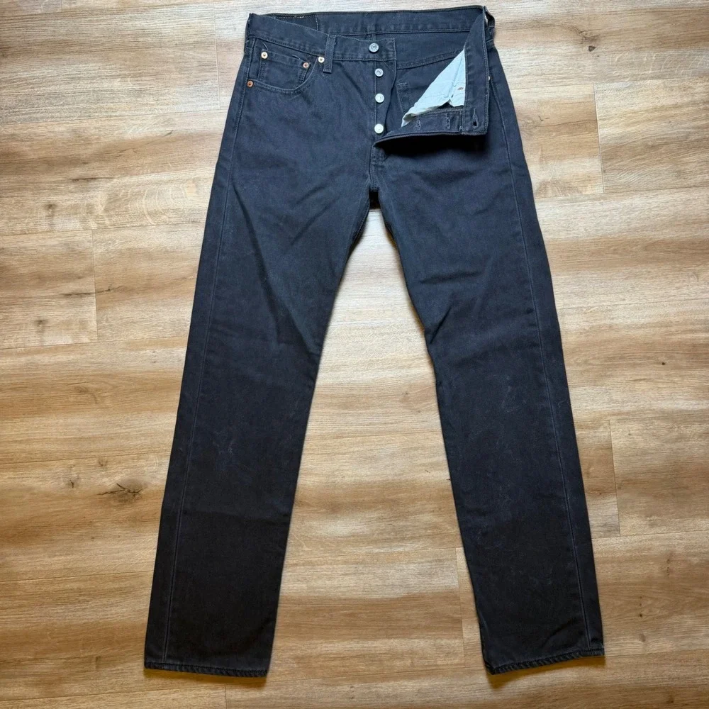 Levi's 501 Original Fit Jeans Mens 30x32 Black Button Fly Straight Leg Denim